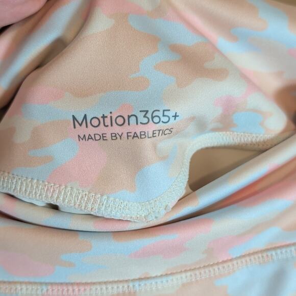 Fabletics Light Camo Motion365+ Leggings - Picture 6 of 9